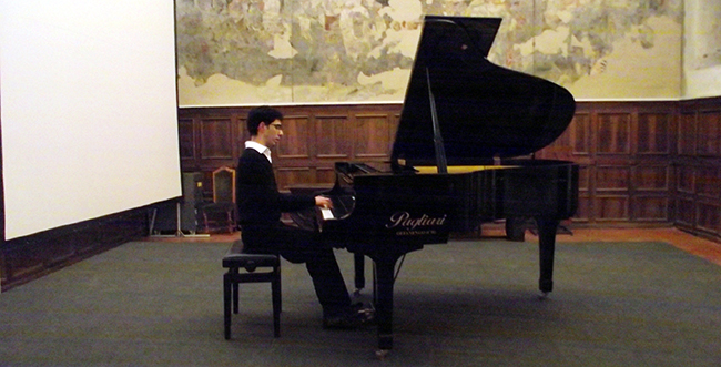 Ramzi Shomali al pianoforte