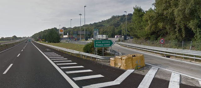 L'area di servizio Piceno Ovest (foto © Google Street View)
