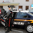 Ladro rovina il picnic a un gruppo di famiglie