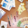 Scambiano soldi e cocaina: arrestati