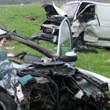Scontro frontale tra auto e furgone: giovane coppia in fin di vita