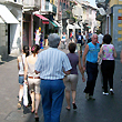 Tra saldi e mercato