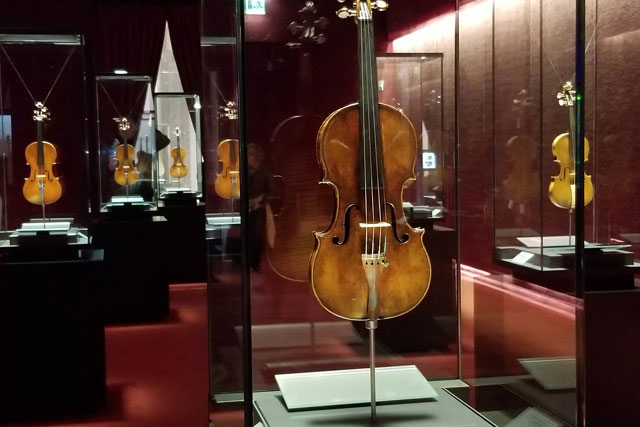 Il suono di Stradivari, audizioni speciali
